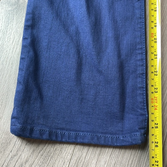 ARITZIA Talula Like New Blue High Rise with kick flare . - Picture 8 of 10